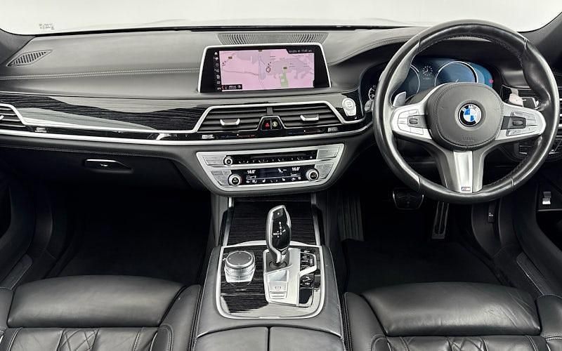 Used BMW 740 M Sport 320 HP (235 kW) 2019 Singapore grey metallic Sedan