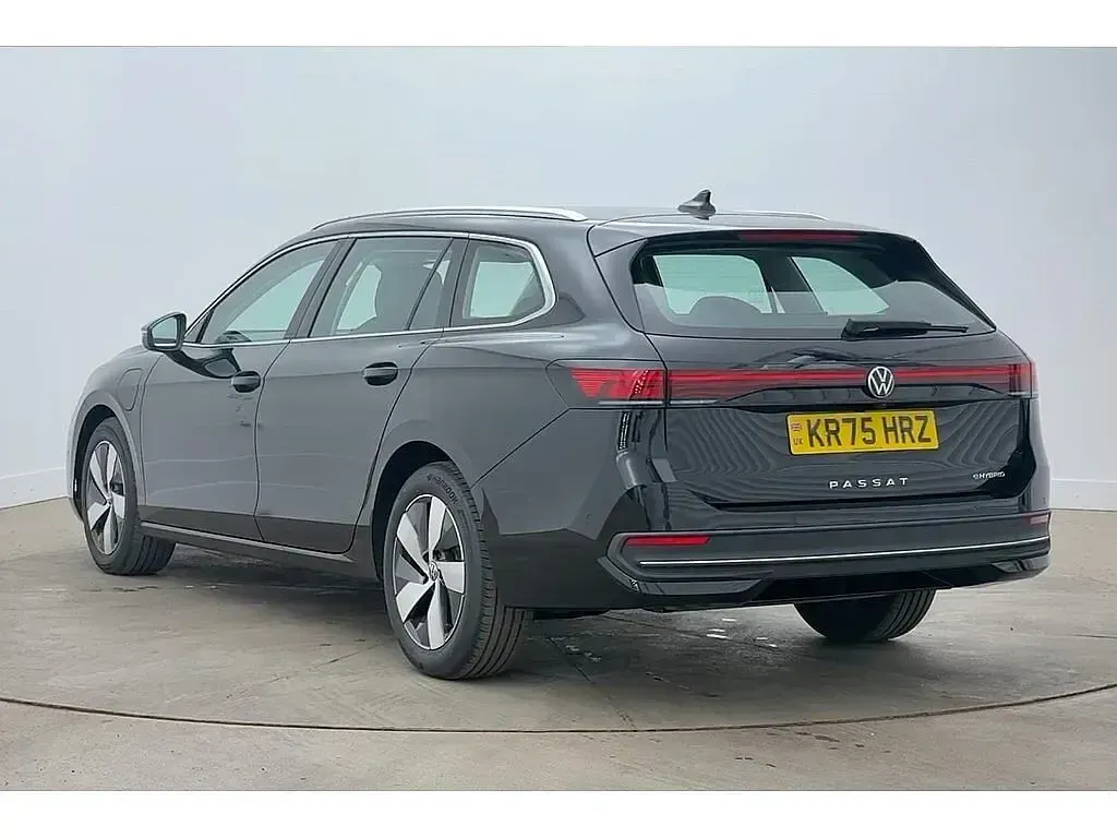 Used VW Passat 204 HP (150 kW) 2025 Estate