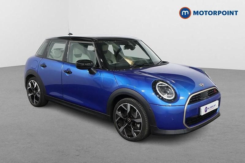 Blue Used 2024 Mini Cooper Exclusive Hatchback | £26,749 (Fair price) - Image 1/4