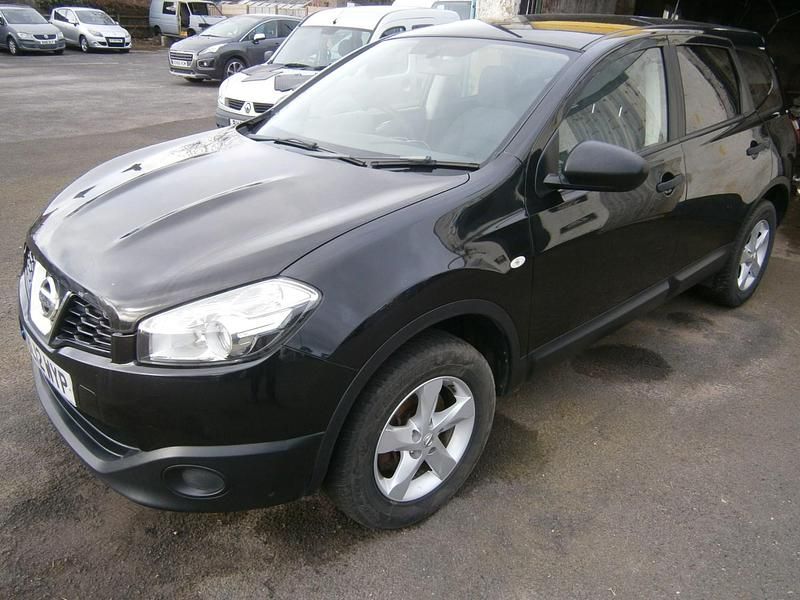 Used Nissan Qashqai +2 Visia 117 HP (86 kW) 2012 Black SUV