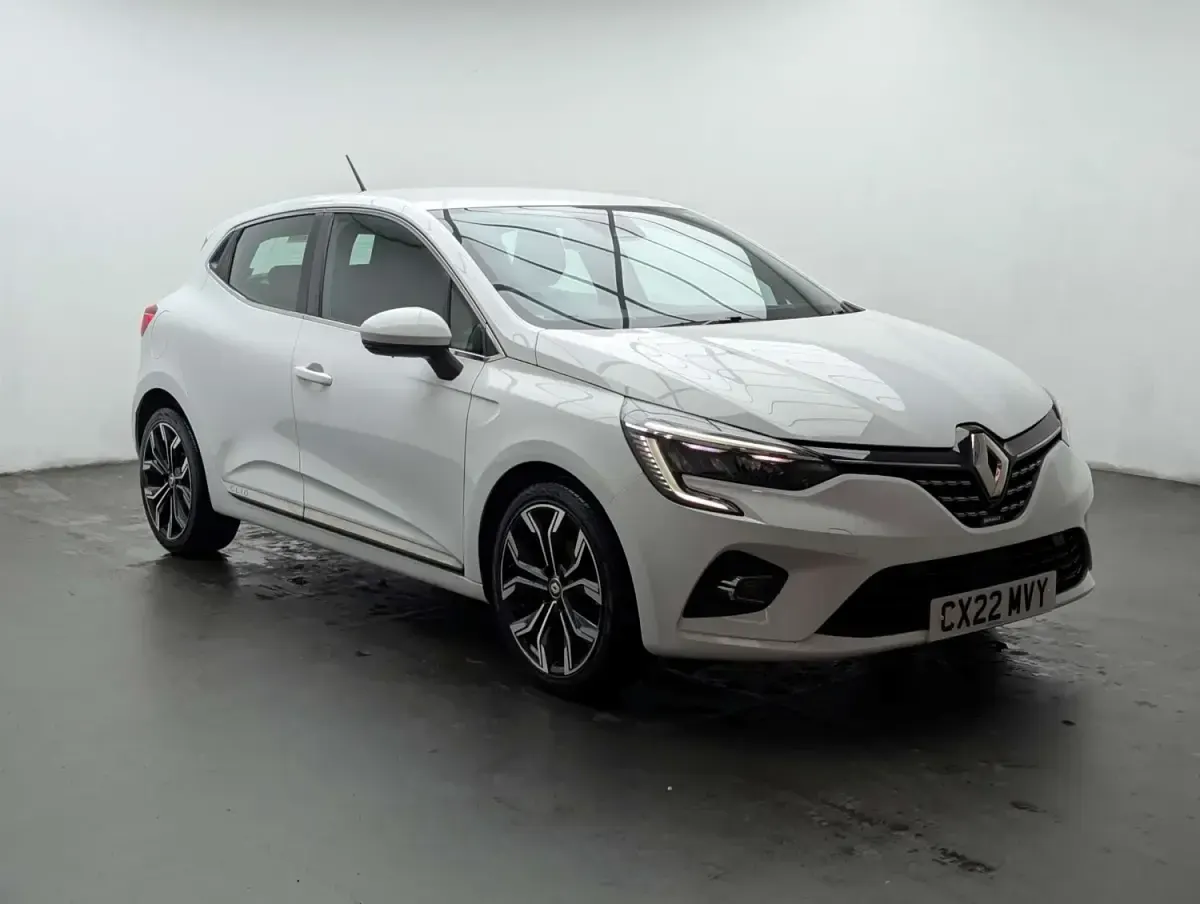Używany Renault Clio V SE 90 KM (66 kW) 2022 Biały Hatchback