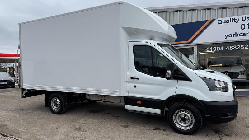 Used Ford Transit S 2023 White Hatchback