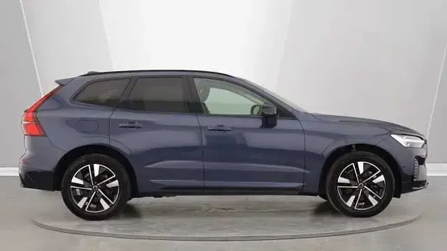 Usado Volvo XC60 Plus 250 HP (183 kW) 2026 SUV