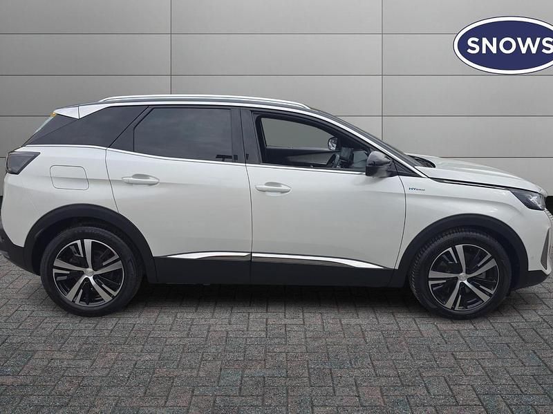 White Used 2021 Peugeot 3008 GT SUV | £15,453 (Good price) - Image 1/4