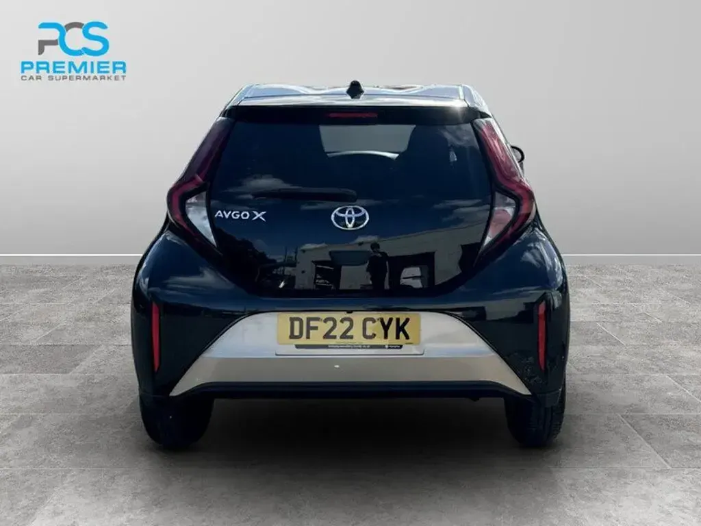 Used Toyota Aygo X 2022 Beige SUV