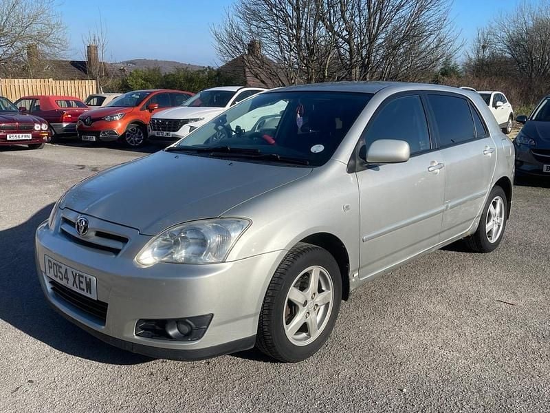 Used Toyota Corolla T3 109 HP (80 kW) 2004 Silver Hatchback