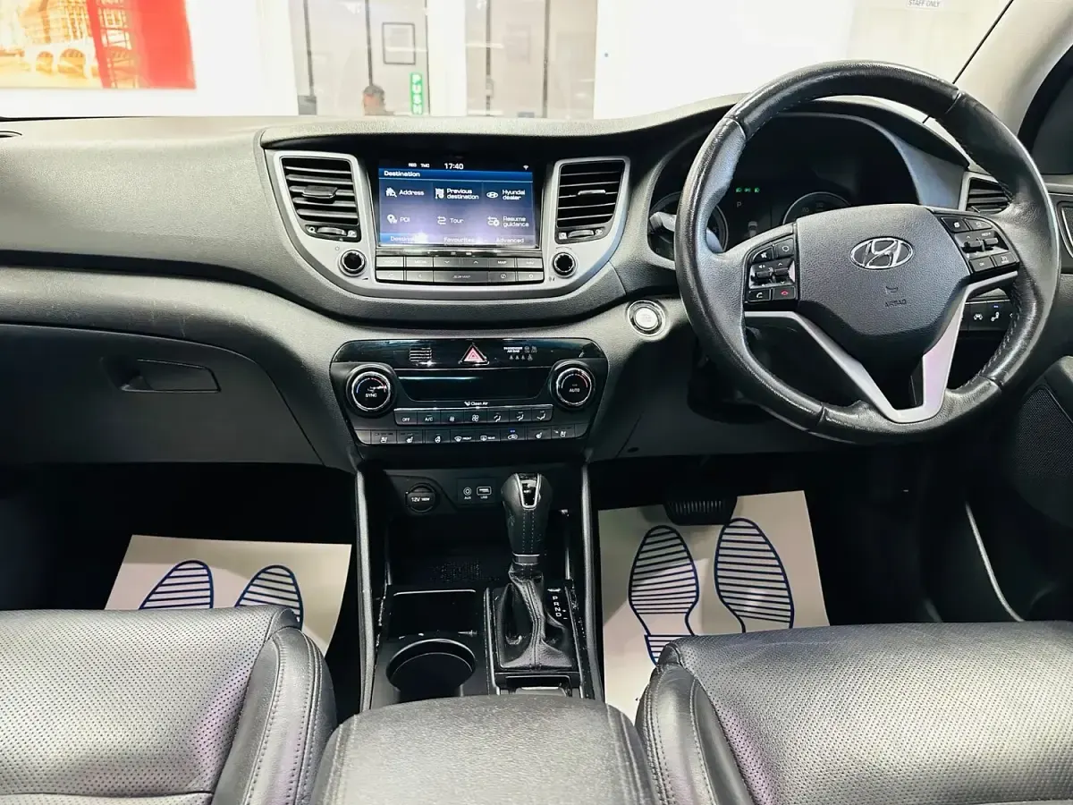 Used Hyundai Tucson Premium SE 2015 Silver SUV