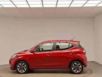 New Hyundai i10 Advanced 63 HP (46 kW) 2025 Red Hatchback