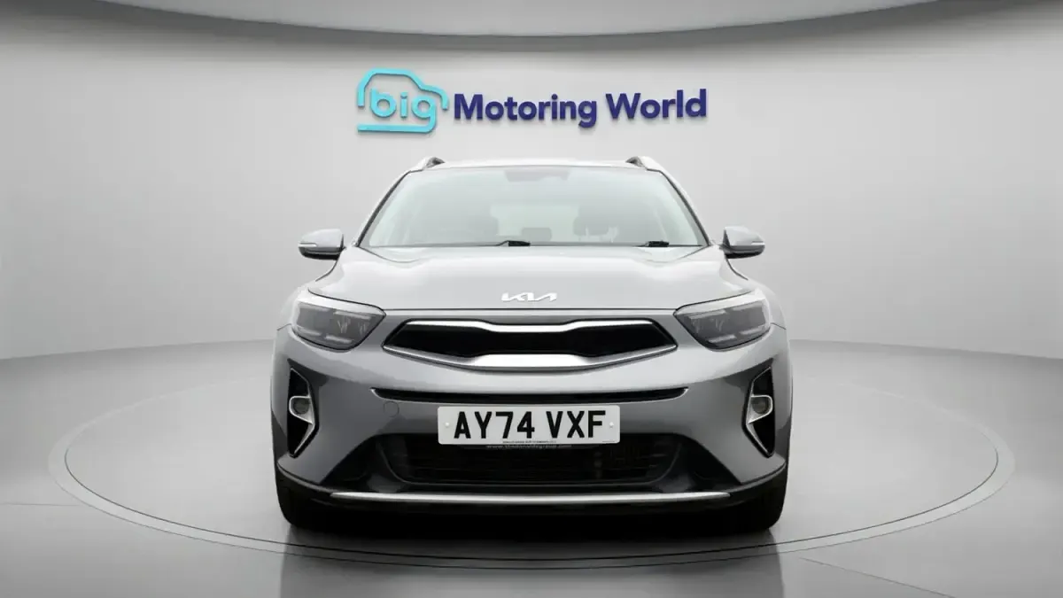 Used Kia Stonic 99 HP (72 kW) 2024 Grey SUV