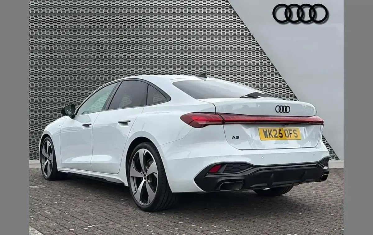 Used Audi A5 Advanced 147 HP (108 kW) 2025 White Sedan