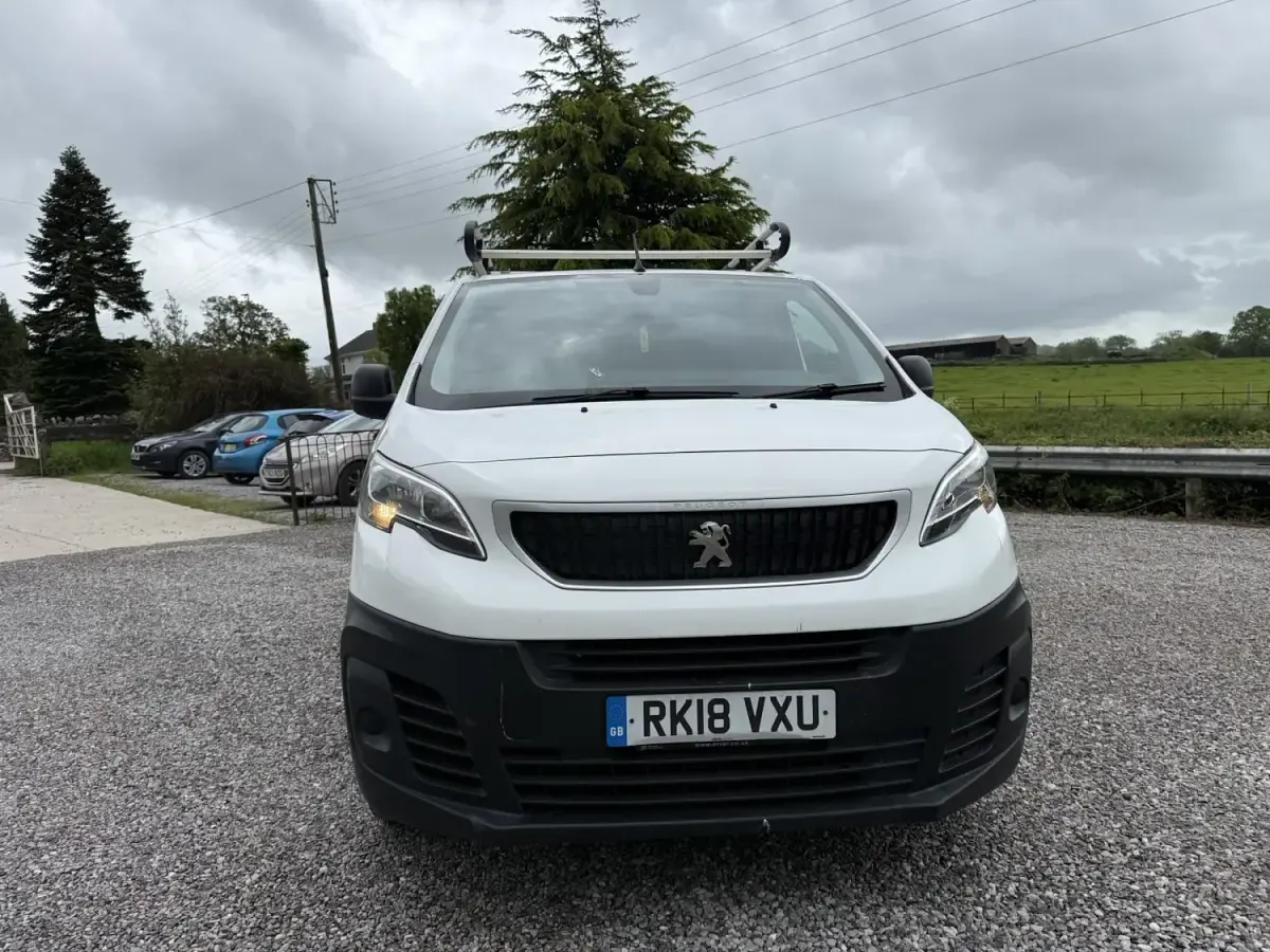Begagnad Peugeot Expert 2018 Vit Van