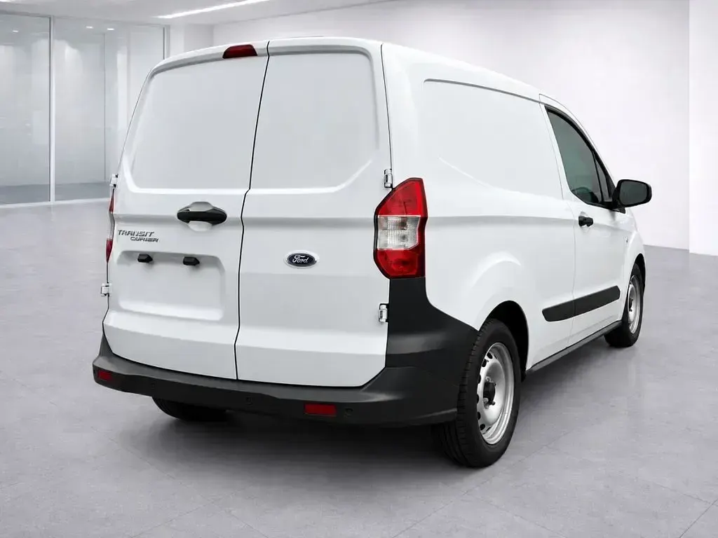 Used Ford Transit S 100 HP (73 kW) 2022 White Van