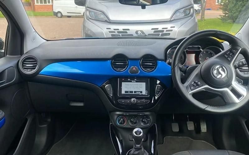 Second-hand Vauxhall Adam 69 CP (50 kW) 2019 Albastru Hatchback
