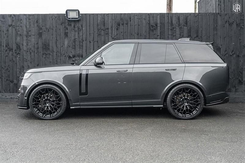 Used Land Rover Range Rover Autobiography 300 HP (220 kW) 2023 Carpathian grey SUV