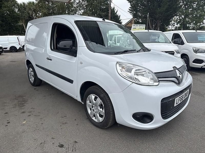 Used Renault Kangoo Business 80 HP (58 kW) 2018 White MPV