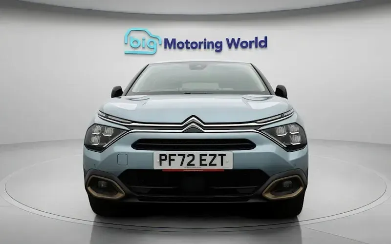 Begagnad Citroën C4 PureTech 131 HK (96 kW) 2023 Blå SUV
