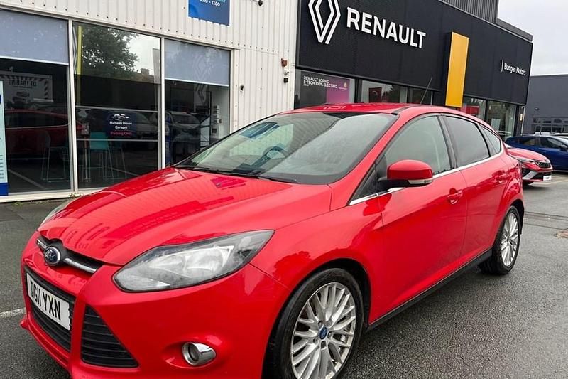 Red Used 2011 Ford Focus Zetec Hatchback | £2,999 (Fair price) - Image 1/1