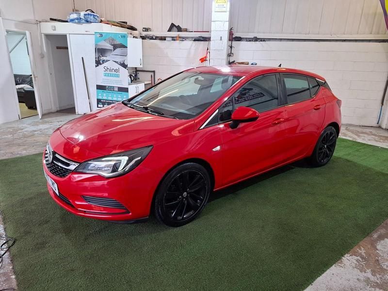 Used Vauxhall Astra 2017 Red Hatchback