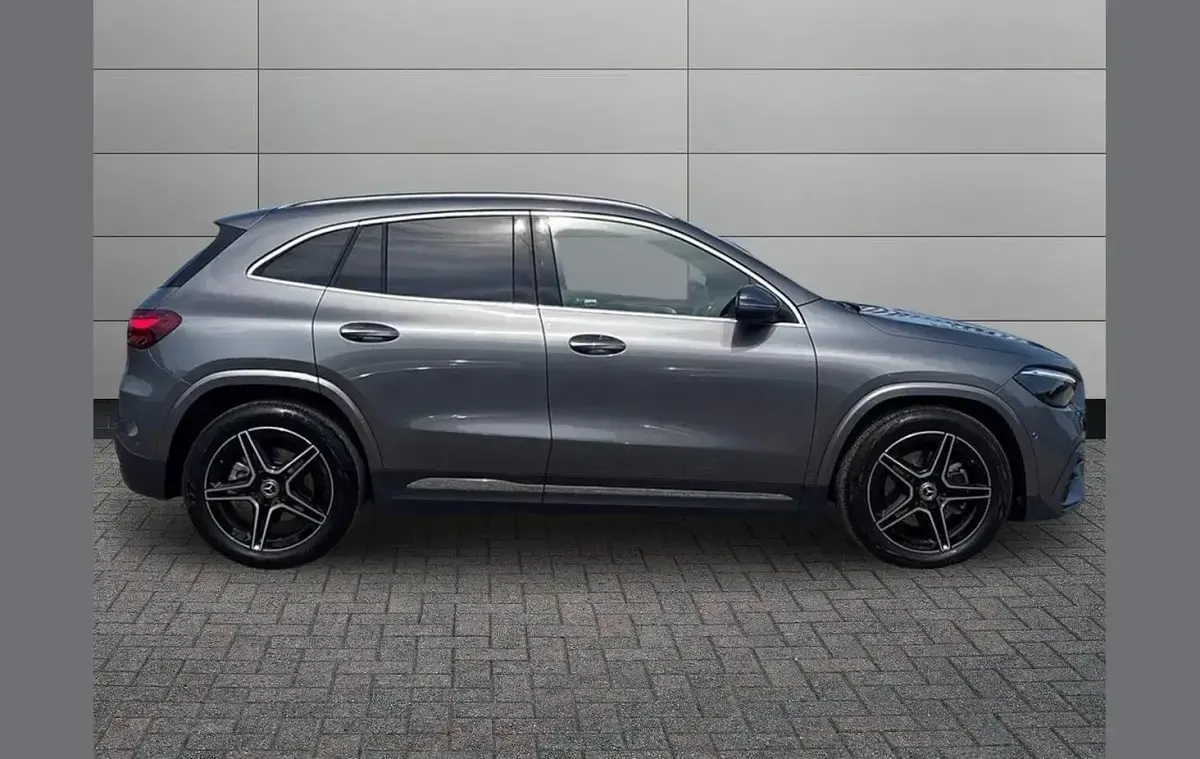 Used Mercedes GLA220 Executive 187 HP (137 kW) 2026 Grey SUV