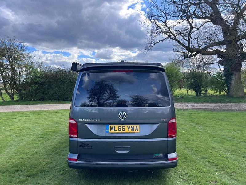 Begagnad VW Transporter Highline 150 HK (110 kW) 2016 Grå Van