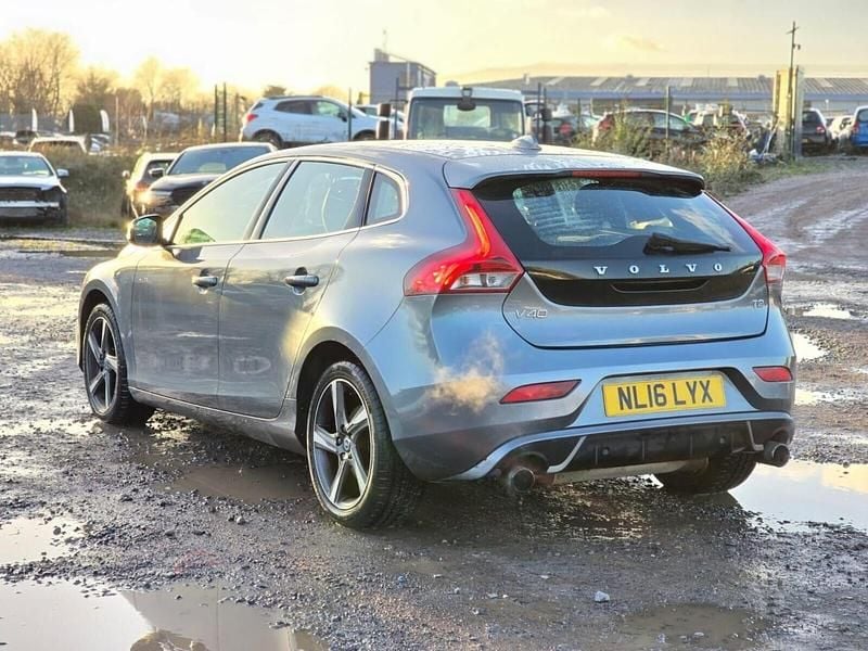 Used Volvo V40 R-Design 122 HP (89 kW) 2016 Grey Hatchback