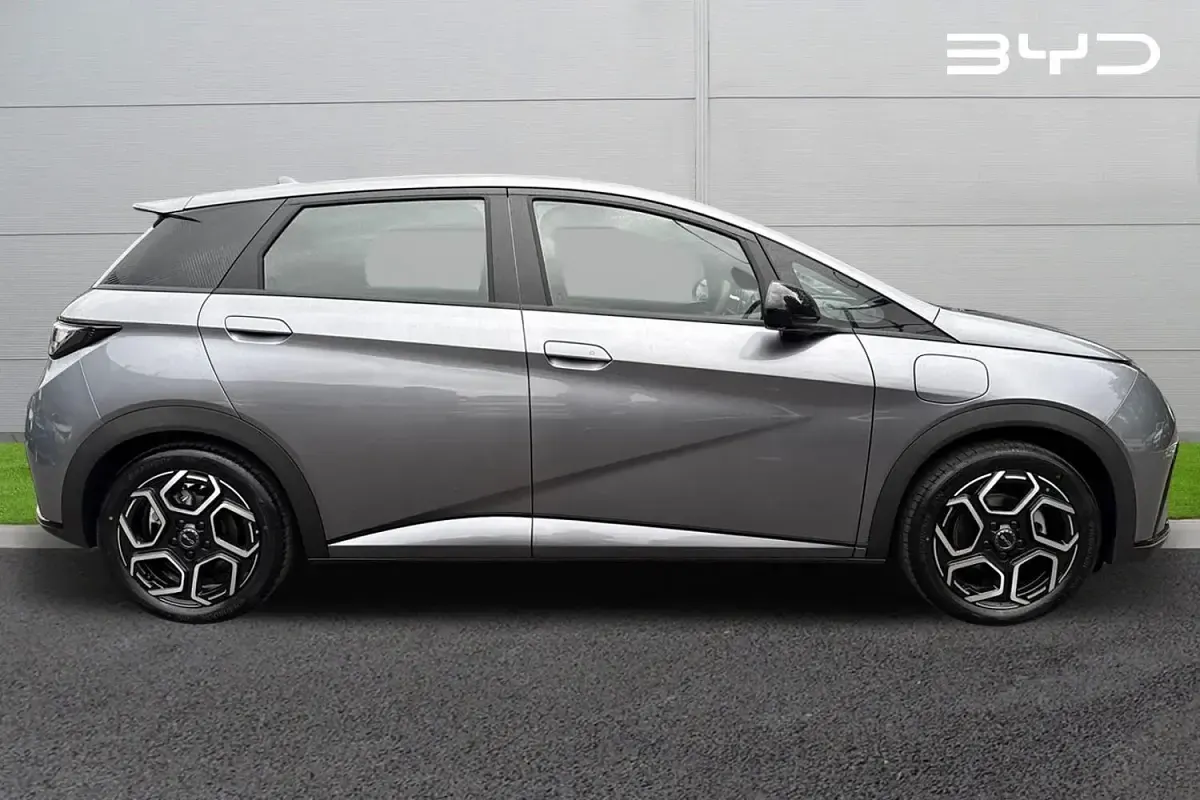 Nowe BYD Dolphin Comfort 150 kW (204 KM) 2025 Szary Hatchback