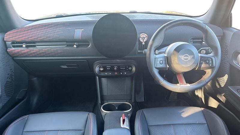 Used Mini Cooper Hatch 113 kW (154 HP) 2025 Grey Hatchback