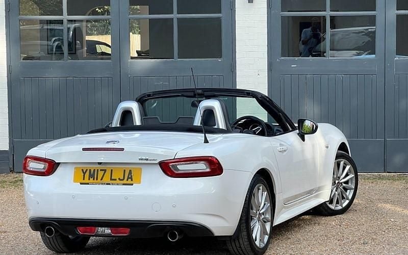 Used Fiat 124 Spider Lusso 140 HP (102 kW) 2017 Cabriolet