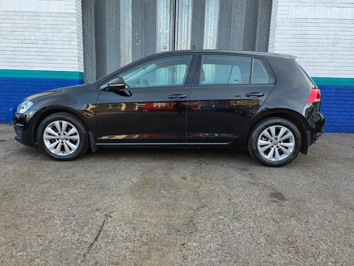 Used VW Golf VII SE 2014 Black Hatchback