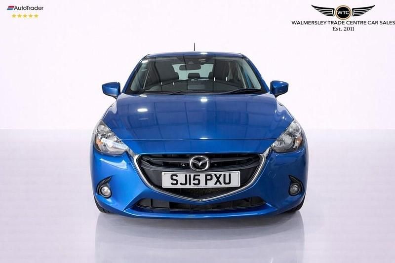 Begagnad Mazda 2 Edition 90 HK (66 kW) 2015 Blå Halvkombi