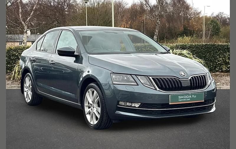 Quartz grey metallic Used 2018 Skoda Octavia SE L Hatchback | £10,500 (Fair price) - Image 1/3