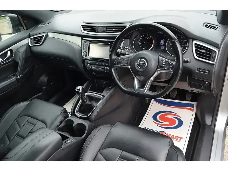Used Nissan Qashqai Tekna+ 163 HP (119 kW) 2018 Silver SUV