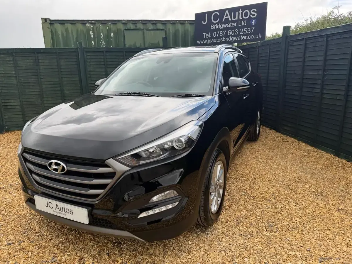 Used Hyundai Tucson SE 116 HP (85 kW) 2015 Black SUV