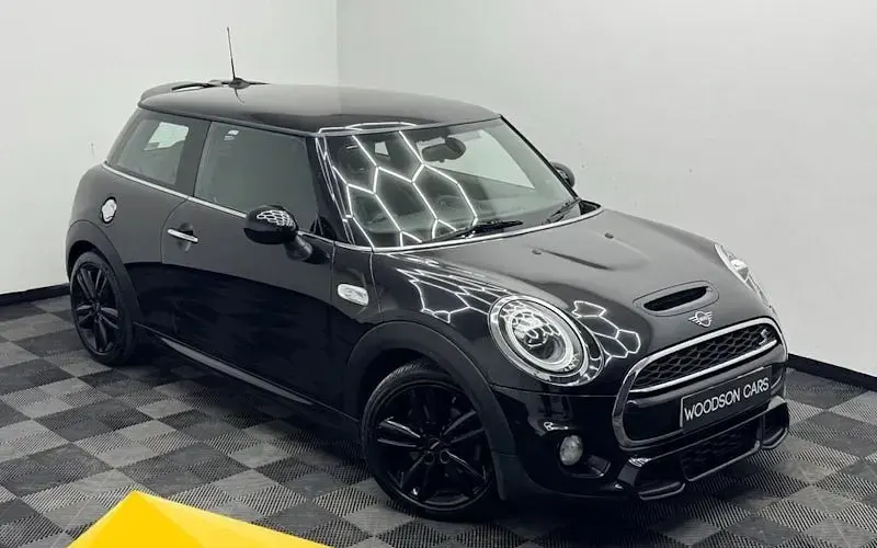 Usado Mini Cooper S Hatch 192 HP (141 kW) 2018 Citadino