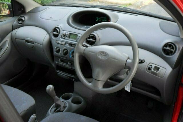 Used Toyota Yaris 2002 Hatchback