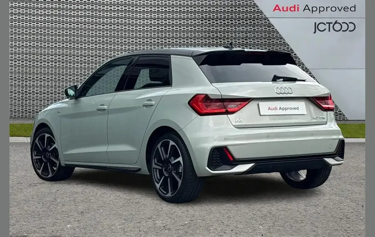 Used Audi A1 Black Edition 147 HP (108 kW) 2023 Silver SUV