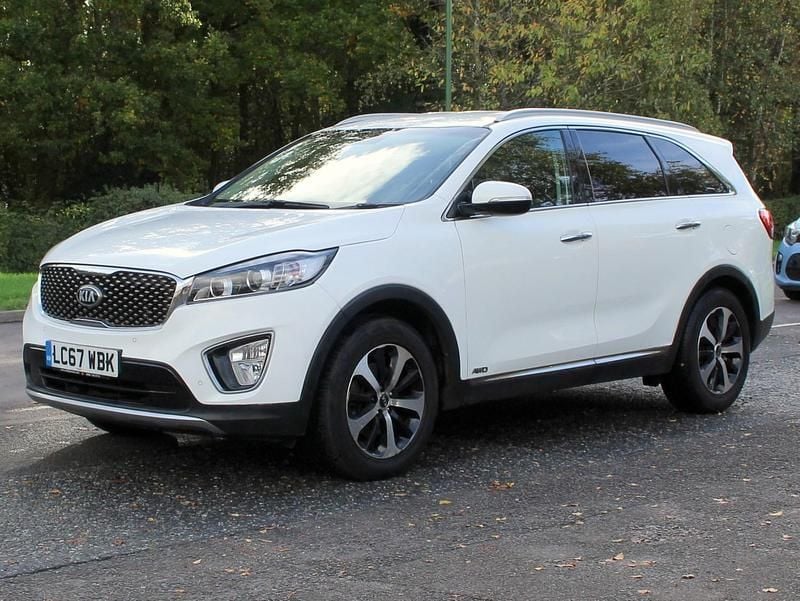 White Used 2018 Kia Sorento SUV | £15,695 (Fair price) - Image 1/4