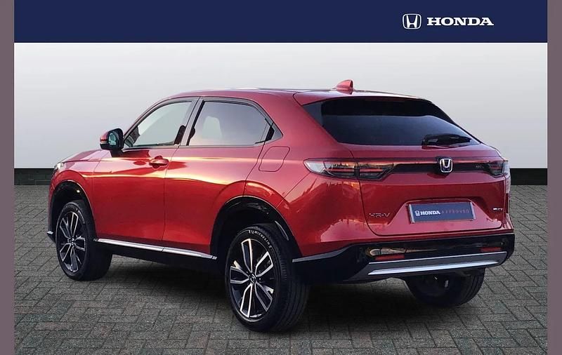 Used Honda HR-V Advance 128 HP (94 kW) 2025 Red SUV