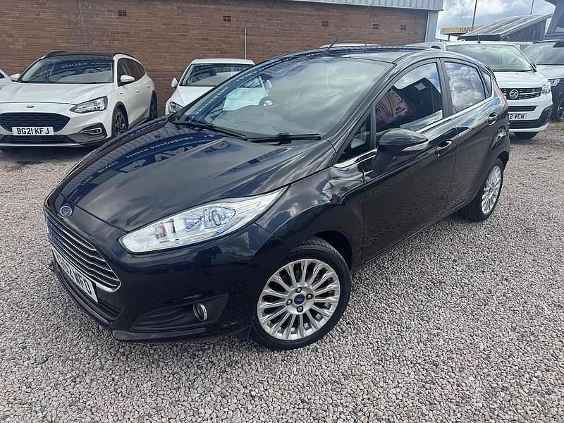 Black Used 2013 Ford Fiesta Titanium Hatchback | £5,711 (Fair price) - Image 1/4