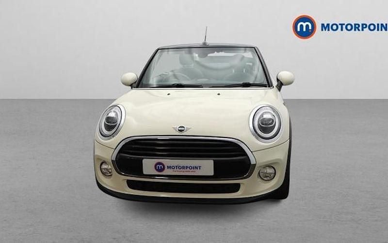 Used Mini Cooper Cabriolet 136 HP (100 kW) 2018 White Cabriolet