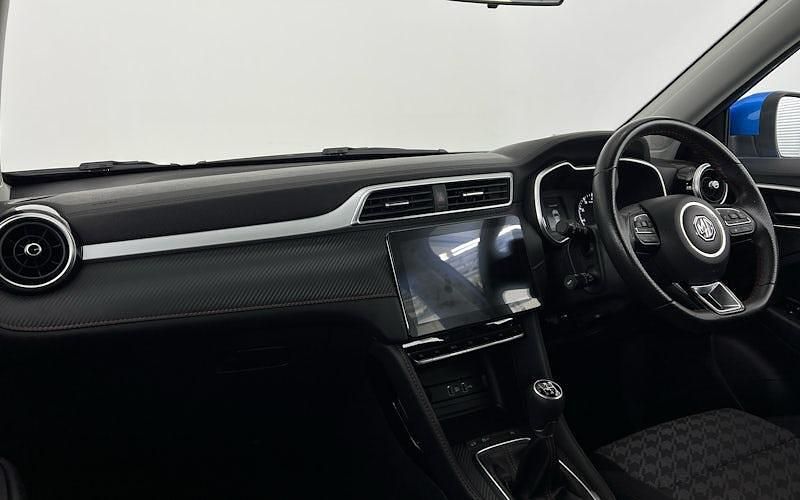 Used MG ZS Excite 106 HP (77 kW) 2023 Blue Sedan