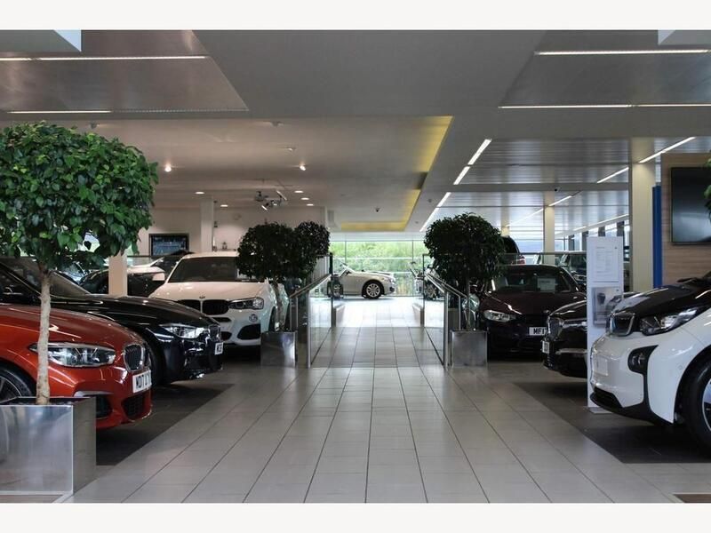 Blue Used 2020 BMW 320 M Sport Estate | £21,990 (Fair price) - Image 1/1