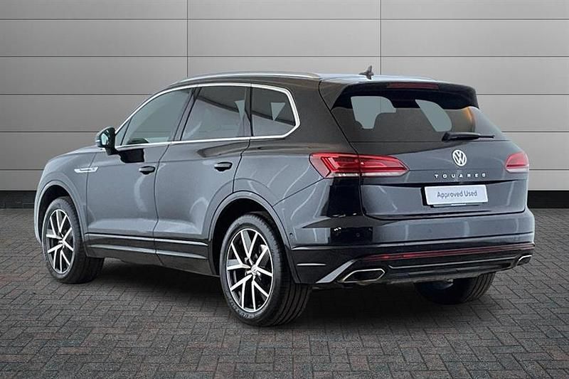 Used VW Touareg R-line 286 HP (210 kW) 2019 Black SUV