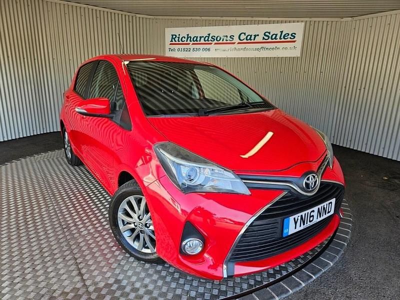 Red Used 2016 Toyota Yaris Hatchback | £7,500 (Fair price) - Image 1/4