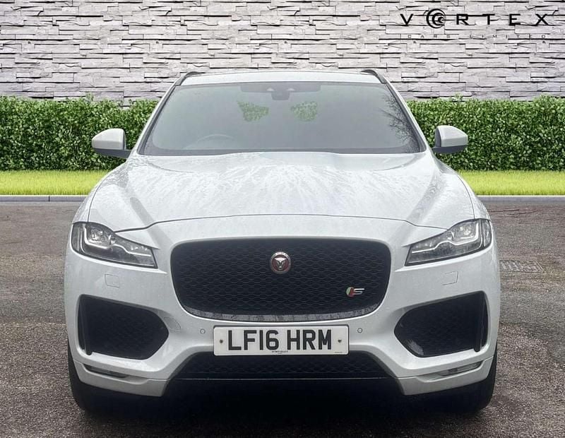 Used Jaguar F-Pace S 300 HP (220 kW) 2016 White SUV