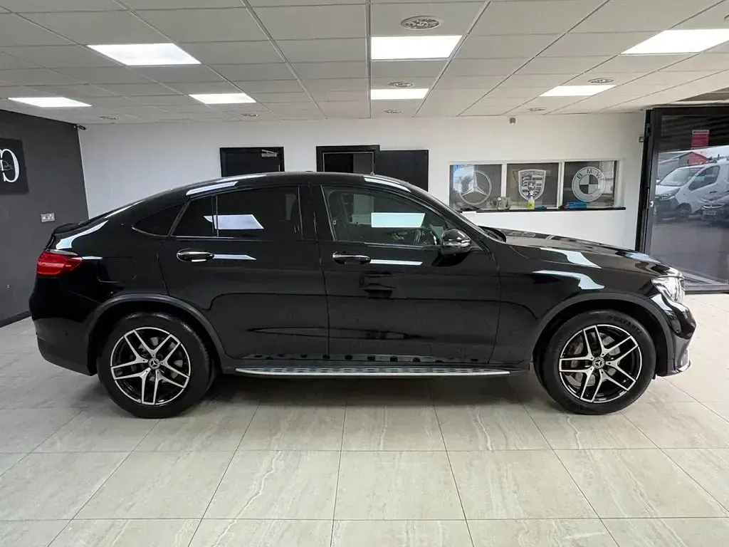 Used Mercedes GLC250 AMG line 2017 Black SUV