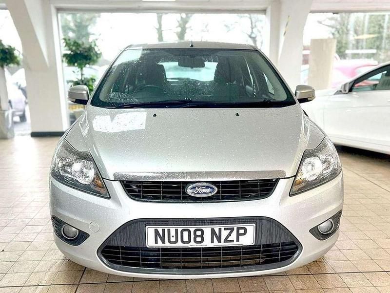 Used Ford Focus Zetec 2008 Silver Hatchback