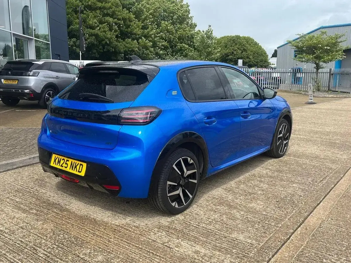 Used Peugeot e-208 GT 98 kW (134 HP) 2025 Blue Hatchback