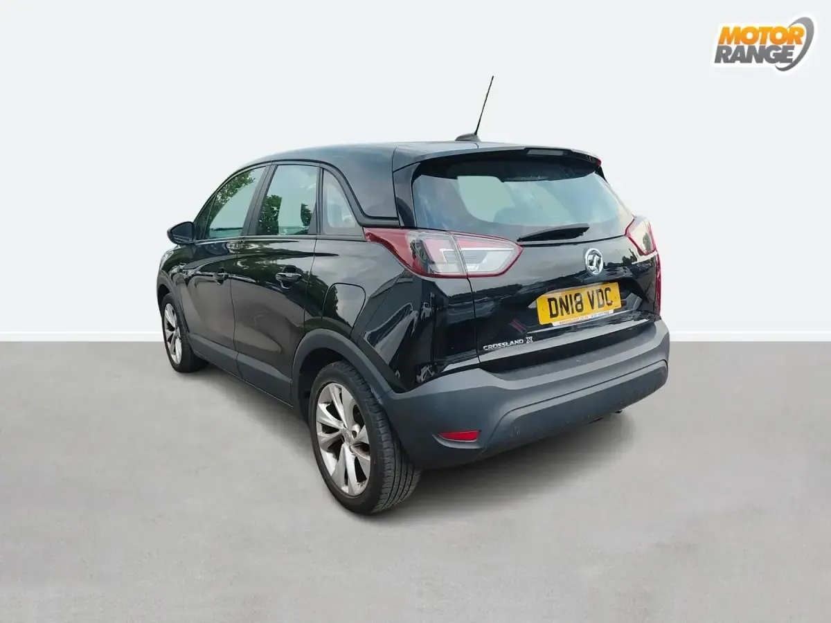 Usado Vauxhall Crossland X 81 CV (59 kW) 2018 Negro SUV