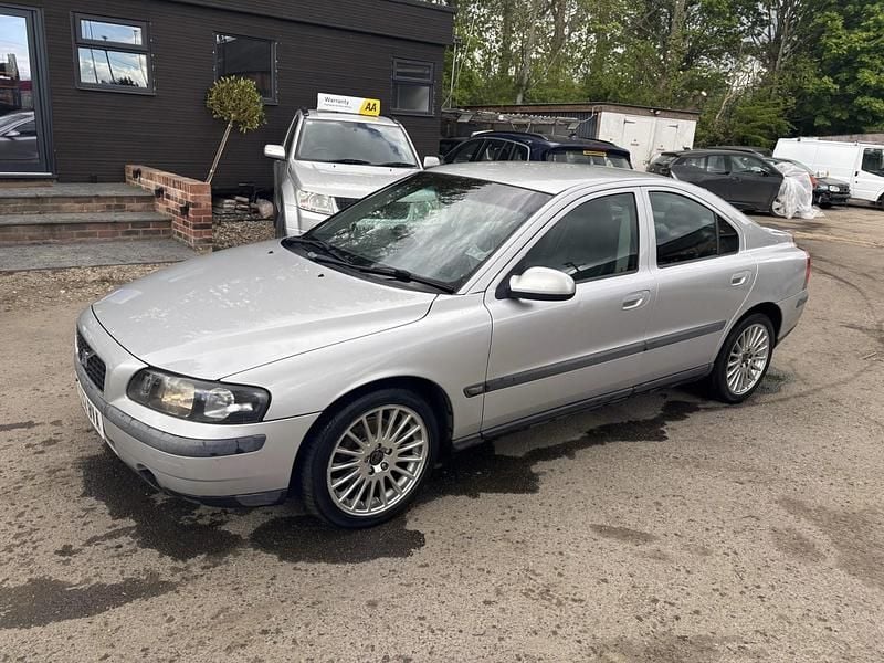Used Volvo S60 SE 130 HP (95 kW) 2002 Silver Sedan